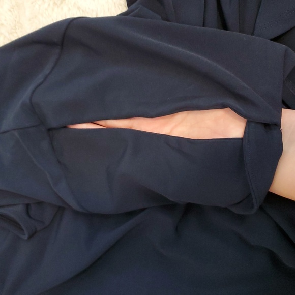 Ann Taylor Factory Navy Blue Open Shoulder Top M - Picture 8 of 8